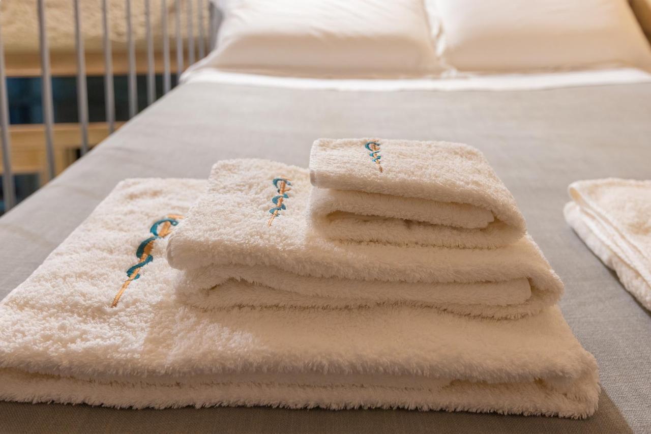 Espezia Bed & Breakfast Lecce Bagian luar foto