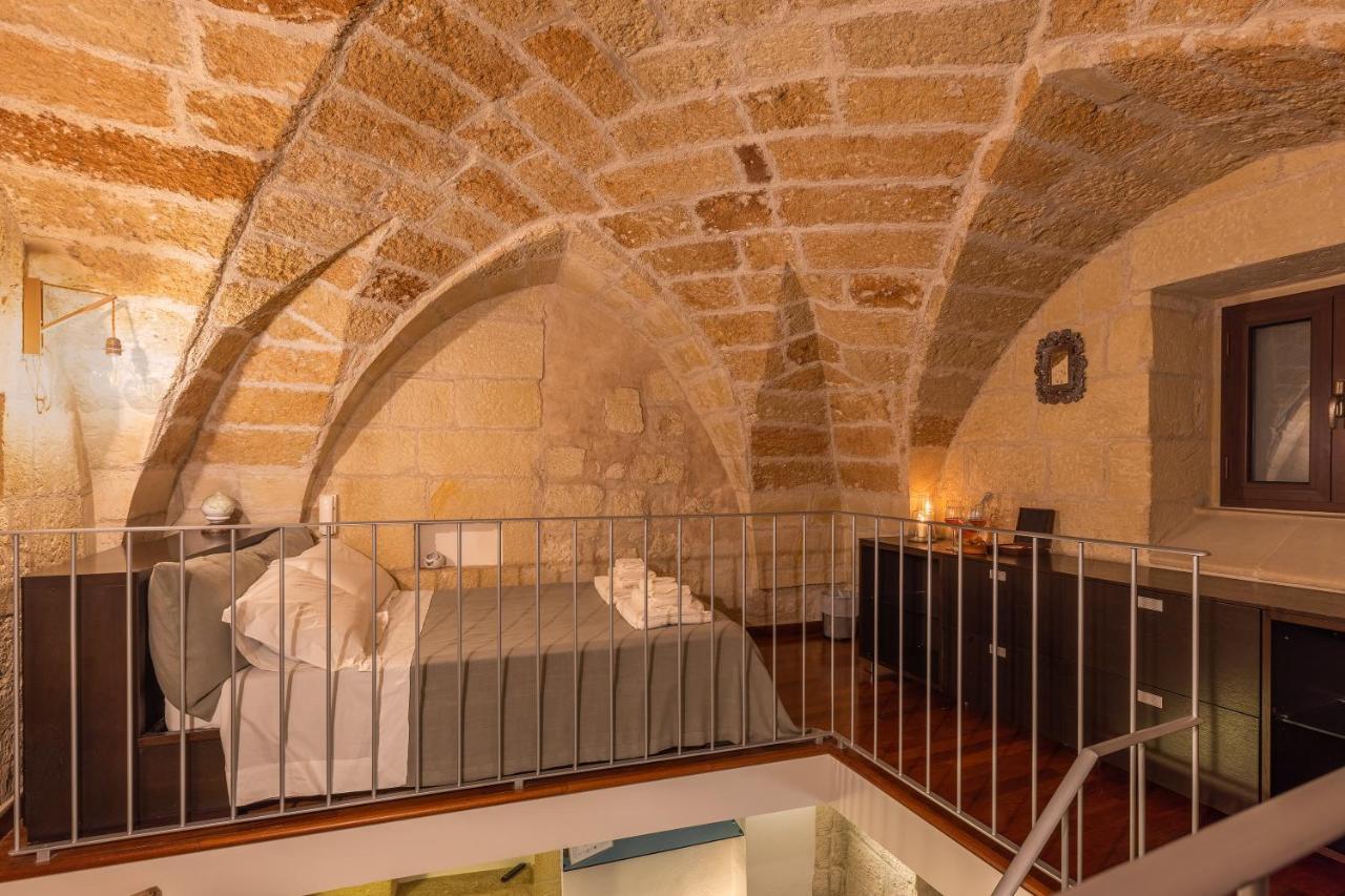 Espezia Bed & Breakfast Lecce Bagian luar foto