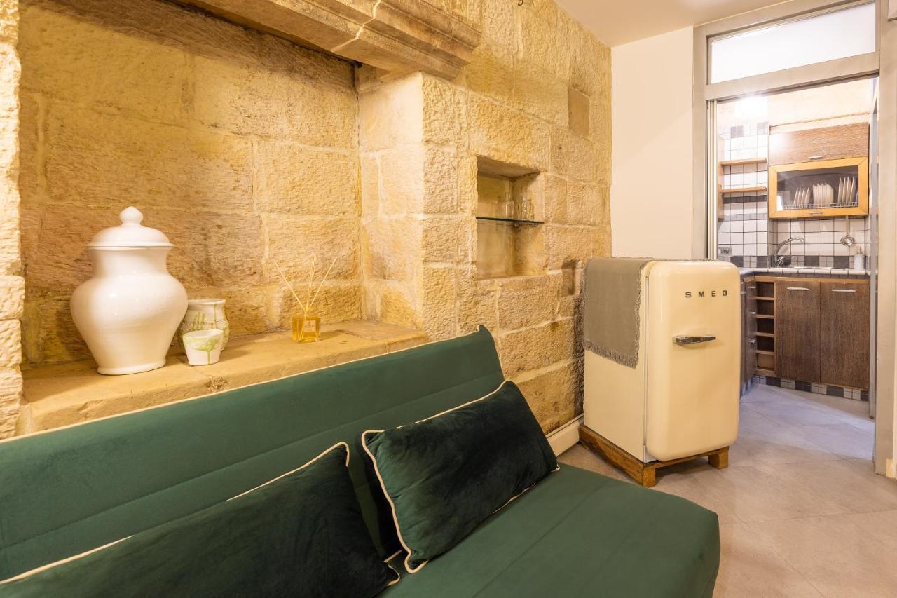 Espezia Bed & Breakfast Lecce Bagian luar foto